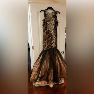 Mac Duggal sBlack and Gold Embellished Gown sleeveless